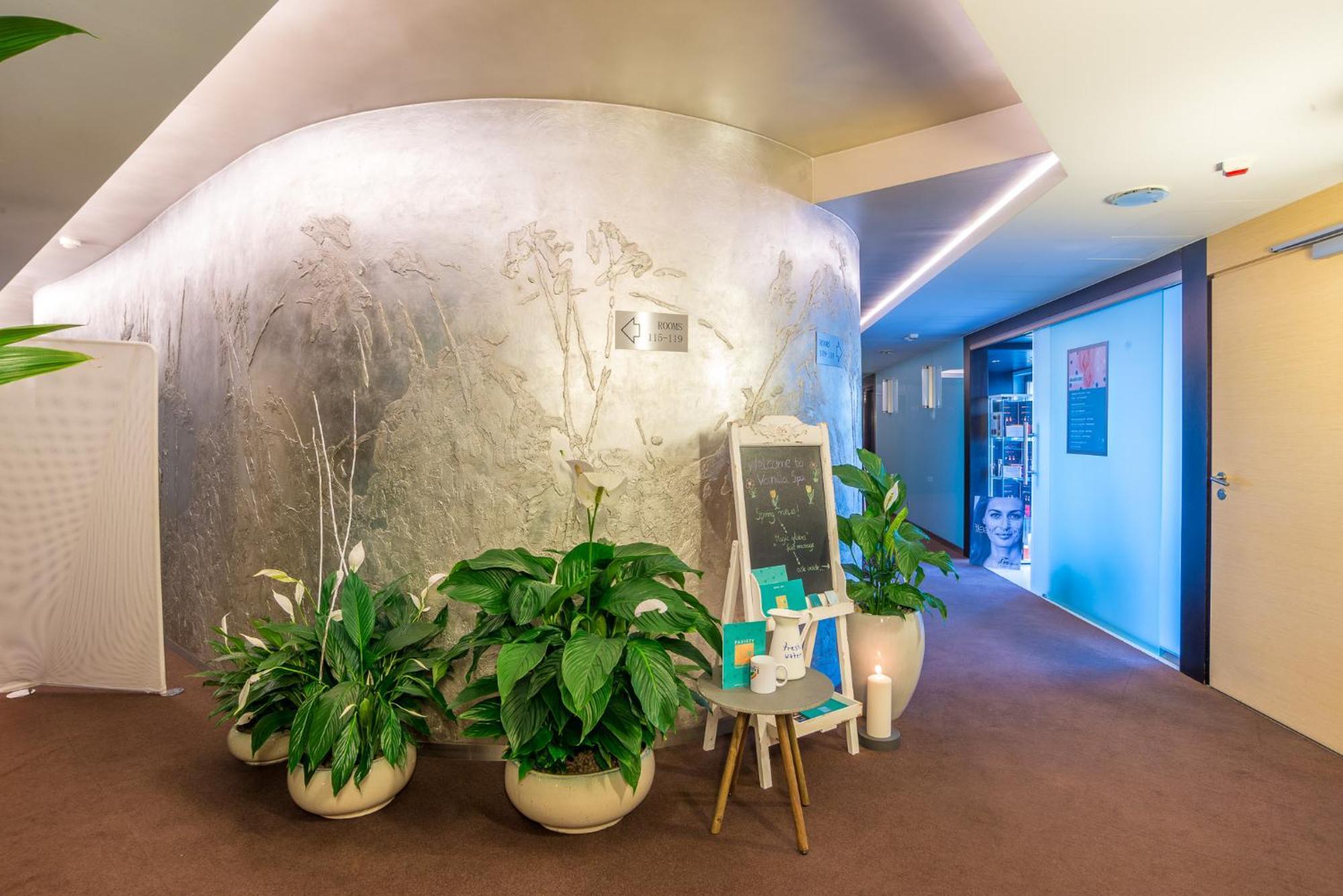 Niebieski Art Hotel & Spa — Bilder 1